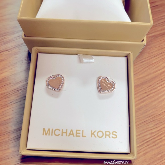 Michael Kors SET Rose Gold Heart Charm Bangle Bracelet + Earrings NIB - Picture 2 of 4